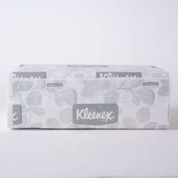 Kleenex White C-Fold Paper Towels