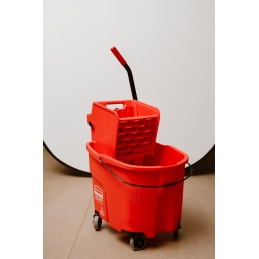 Used Red WaveBrake Bucket/Wringer Combo
